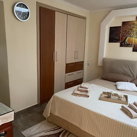 Islandtime Studio2 * Πρίνος